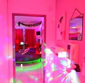 Biscarrosse Plage Apartamento | Love Room à deux pas de l'Océan avec Hammam, Sauna et Bain à 2 Surprise garantie