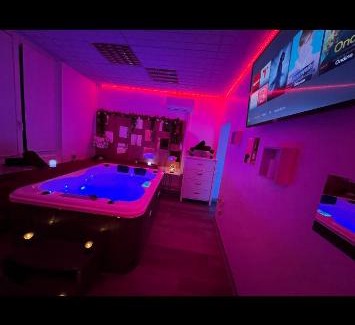 L'Union Apartamento | Love Room Jacuzzi à l'Union