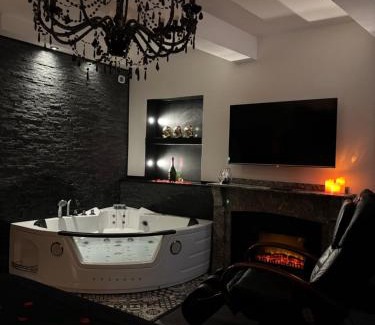 Limoux Apartamento | Love Room L'instanté - Suite "L'élégante"
