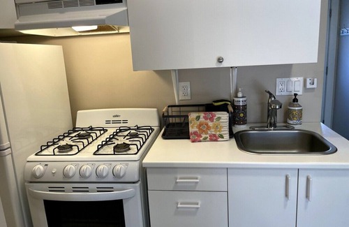 Middletown Casa | Love Shack private retreat