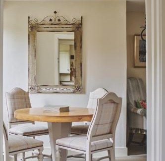 Painswick Casa | Lovedays Cottage, A Luxury 16th Century home in Painswick