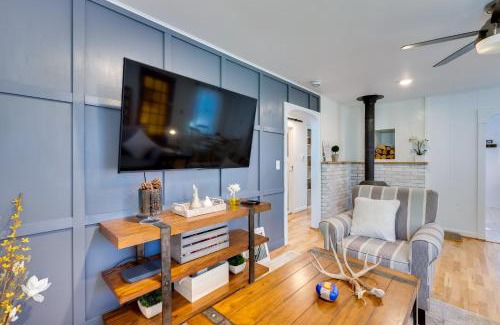 Loveland Casa | Loveland Retreat with Bicycles, Deck and Fire Pit!
