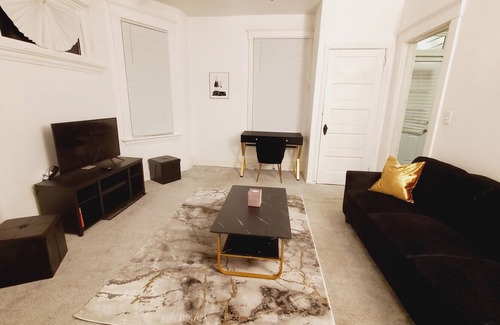 Roselawn Finance Apartamento | Lovely 1-bd unit w/free parking 12 min to downtown
