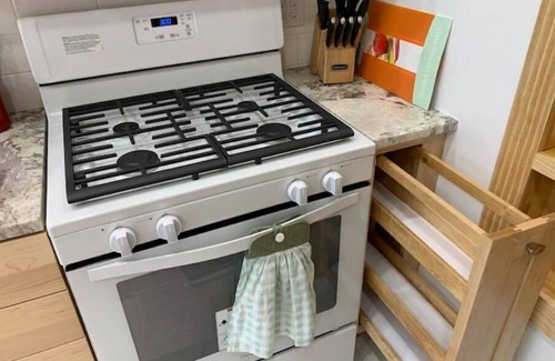Cheyenne Apartamento | Lovely 1 bdrm 3 blocks from hospital