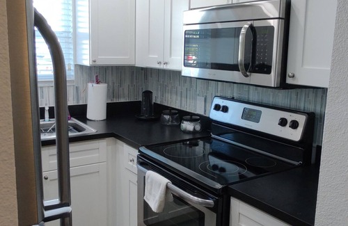 Capri Isle Apartamento | Lovely 1 Bdrm Apartment: sand, beaches and sun