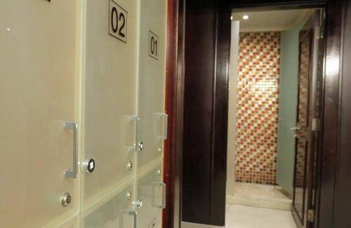 Doha Apartamento | Lovely 1 Bed Served Apartment with Pool
