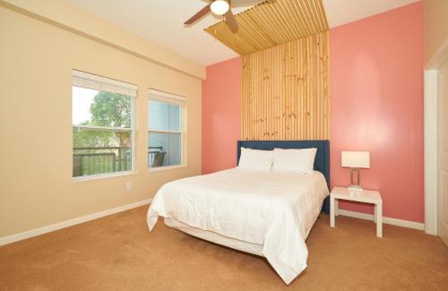 Fall Creek Place Casa | Lovely 1-Bedroom apartment w free parking garage