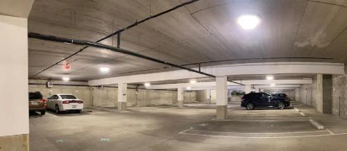 Fall Creek Place Casa | Lovely 1-Bedroom apartment w free parking garage