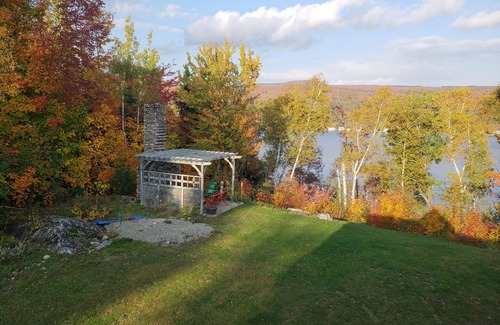 Barton Apartamento | Lovely 1 bedroom guest house/apartment on Willoughby Lake with private lakefront