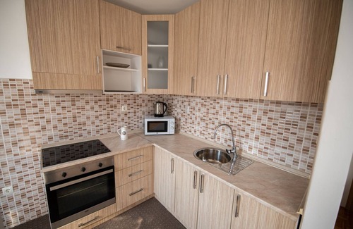 Sarajevo Canton Apartamento | Lovely 1-Bedroom with a free parking - Julphar
