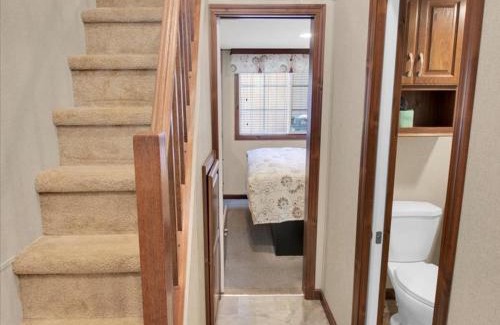 Gatlinburg - Pigeon Forge Chalet De Esquí | Lovely 1BR Cottage with Loft