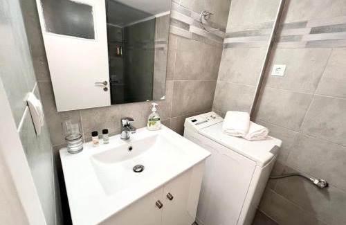Mousio Apartamento | Lovely 1BR Flat in Athens Center