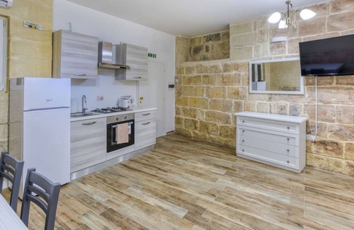 Ħal Bisbut Apartamento | Lovely 1BR Studio home in Quiet Town of Zejtun