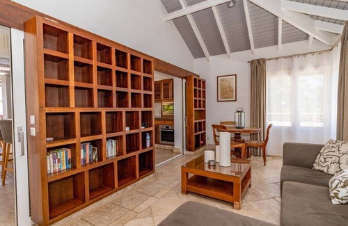 Pointe Milou Villa | Lovely 2 BDRM Villa w Pool and Jacuzzi