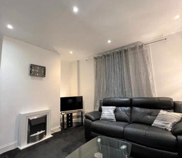 Hurlet Apartamento | Lovely 2 Bed Apt close to Silverburn Mall