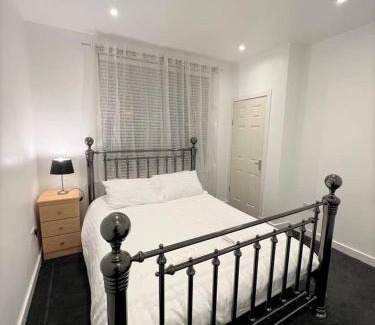 Hurlet Apartamento | Lovely 2 Bed Apt close to Silverburn Mall