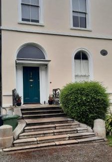 Blackrock Apartamento | Lovely 2 Bed Garden Level Apartment Blackrock