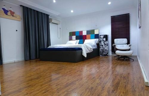 Surulere Casa | Lovely 2-Bed House in Lagos