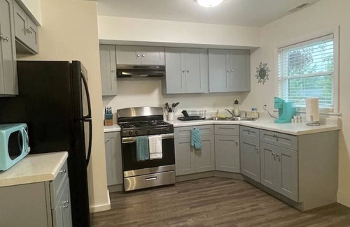 Merrillville Apartamento | Lovely 2 Bed Room Apartment, all to yourself