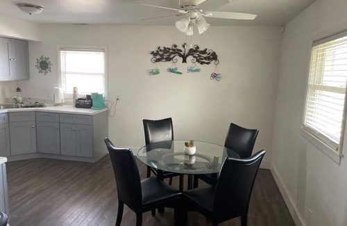Merrillville Apartamento | Lovely 2 Bed Room Apartment, all to yourself