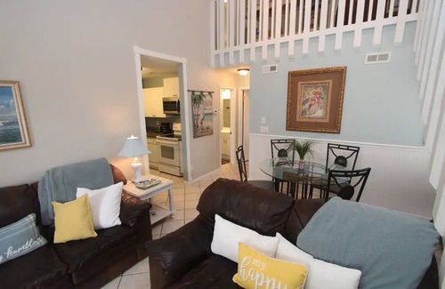 Summer Breeze Casa | Lovely 2 bedroom in gated horizon south