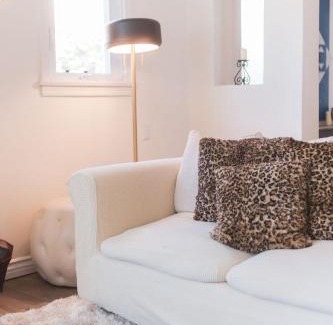 Burbank Apartamento | Lovely 2 Bedroom 1 Bathroom Home in Prime Burbank Location
