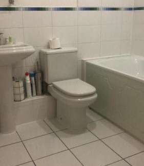 Basingstoke Apartamento | Lovely 2 bedroom 2 baths flat with free parking