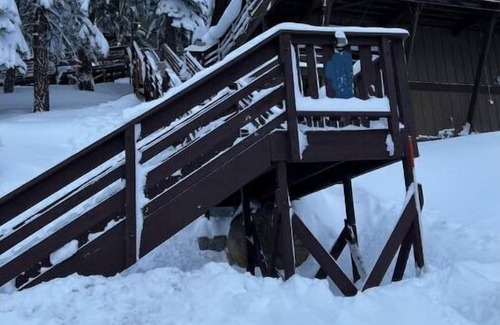 Tahoe Village Condominio | Lovely 2 Bedroom Condo w/Fireplace By Heavenly