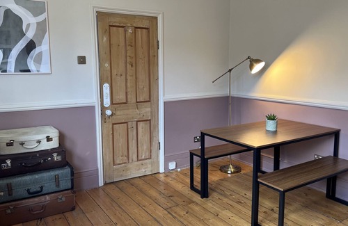 Thurlow Park Apartamento | Lovely 2 bedroom flat with garden and parking