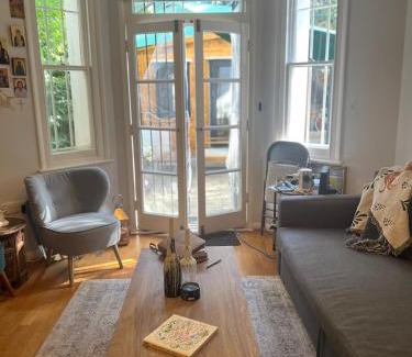 Addison Apartamento | Lovely 2 bedroom Garden Flat apartment in West Kensington