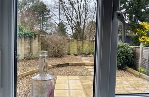 Bath Casa | Lovely 2 bedroom house in Bath parking garden WiFi easy access to the centre