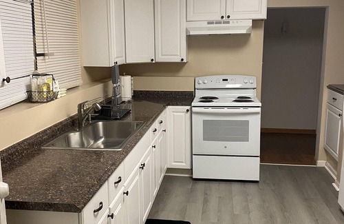 Hagerstown Apartamento | Lovely 2-bedroom rental unit with free parking..
