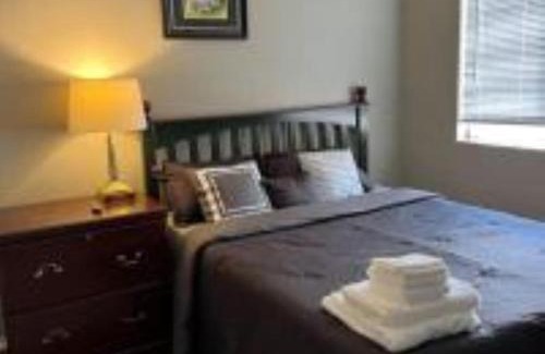 George Bush Park/Eldridge Apartamento | Lovely 2 bedroom with 2 baths &modern amenities