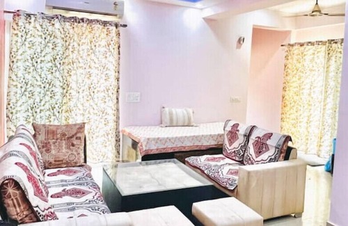 Ghaziabad Apartamento | Lovely 2 BHK flat fullyfurnished