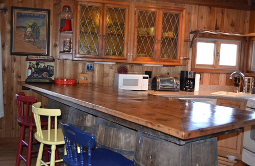 Davis Park Casa | 2 preciosas vistas BR Cottage W / Bay!