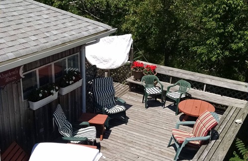 Davis Park Casa | 2 preciosas vistas BR Cottage W / Bay!