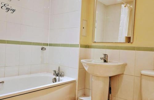 East Acton Apartamento | Lovely 2bed 2bath flat in North Acton