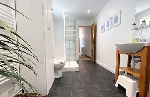 Bristol Casa | Lovely 2BR Home With Sunny Garden in Montpelier