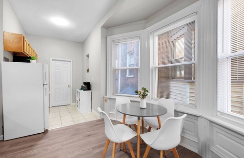 Spruce Hill Apartamento | Lovely 2BR in Univ City