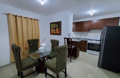 Santo Domingo Oeste Condominio | Lovely 3-bedroom condo with one parking available