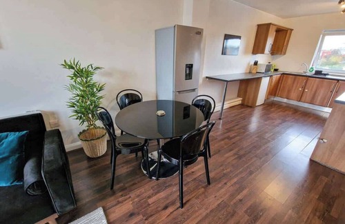 Chorlton-on-Medlock Apartamento | Lovely 3 Bed Close to Centre by City SuperHost