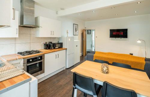 London Borough of Hounslow Apartamento | Lovely 3 bed house in Feltham