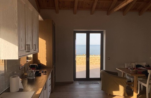 Lefktron Villa | Lovely 3-bed Villa. Private Pool in Agios Nikolaos