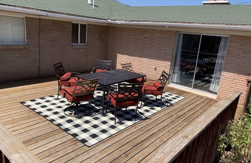 West Valley City Casa | Lovely 3 bedroom house with Ping Pong Table and Patio