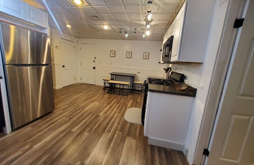 Salem Condominio | Lovely 3-bedroom condo with AC in charming Salem
