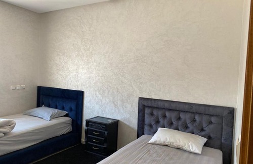 Agadir Bay Apartamento | Lovely 3 bedroom unit with pool in Agadir Bay.