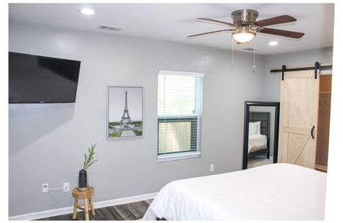 East Point Casa | Lovely 3BR 3BA Home minutes from Airport/Downtown Atlanta