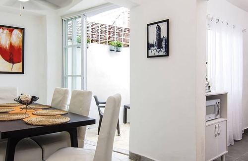 San Anton Casa | Lovely 3BR House at a Colonial Zone Park
