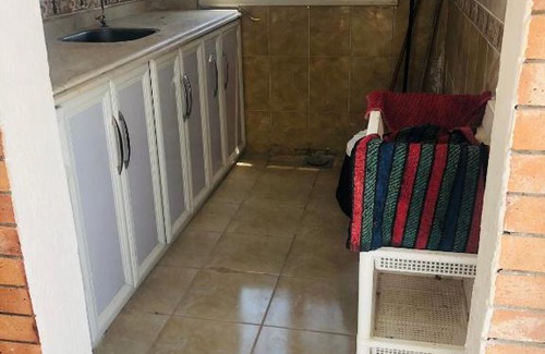 ‘Izbat as Sarahnah Villa | Lovely 4-bedroom with Pool and Nice Garden