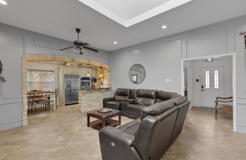 Richardson Casa | Lovely 4-bedroom house in Richardson with Pool